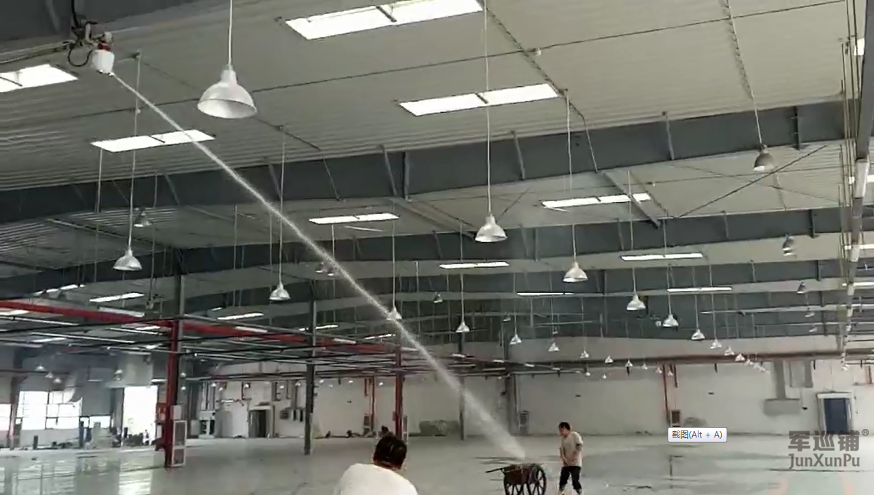 智能消防水炮噴水滅火 智能消防水炮噴水滅火